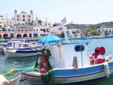 Pescatori preparan le reti a Lipsi