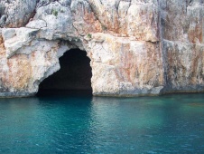 Blue Cave, conosciuta anche come Pirates Cave
